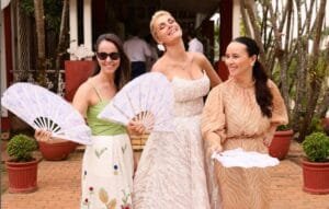 Leia mais sobre o artigo Leques Personalizados: O Detalhe Perfeito para Seu Casamento!